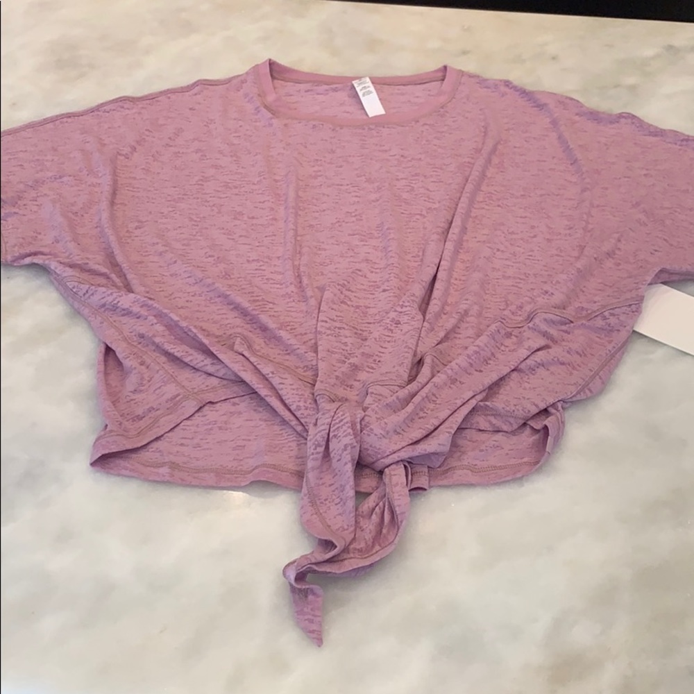 Lululemon In Sequence Top and Uplifting Scrunchie - Picture 2 of 4